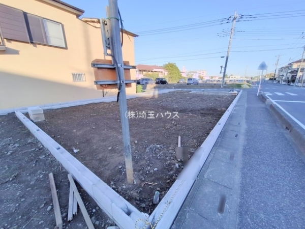 草加市青柳８丁目の新築一戸建
