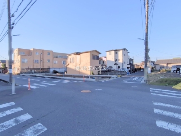 草加市青柳８丁目の新築一戸建