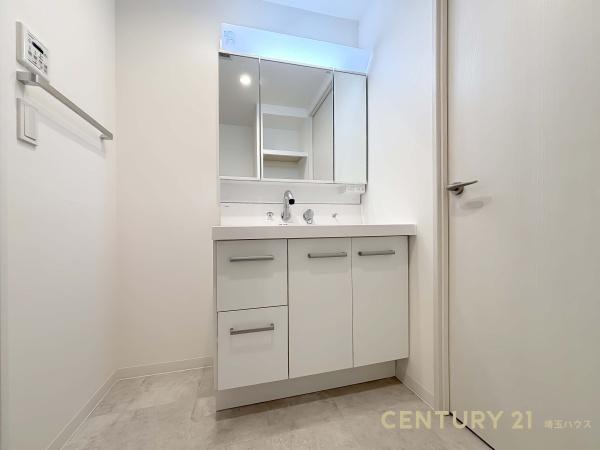 ローヤルシティ越谷