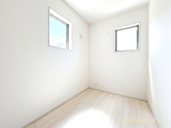 幸手市中５丁目　新築戸建て　全1棟