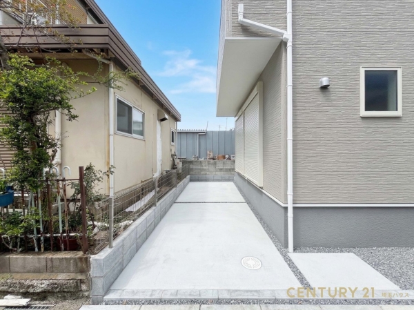 越谷市弥十郎3期　新築戸建て　全1棟