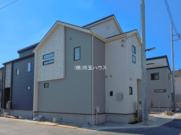 草加市新善町　新築戸建て　全8棟