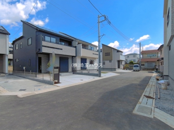 草加市新善町　新築戸建て　全8棟