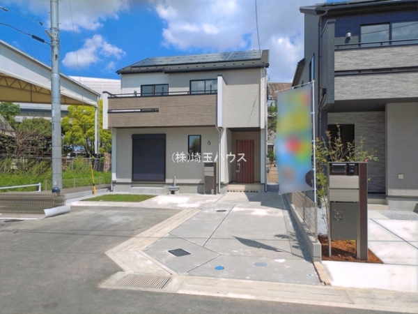草加市新善町　新築戸建て　全8棟