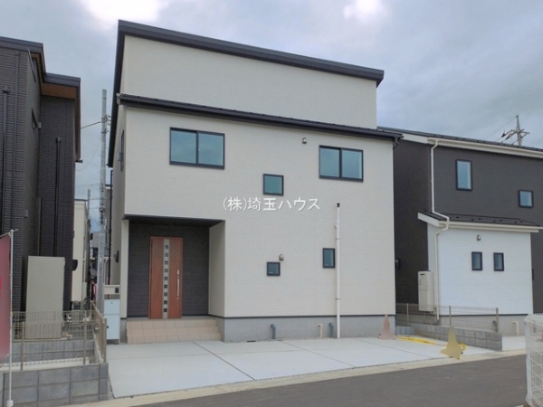草加市苗塚町　第１期　新築戸建て　全１６棟