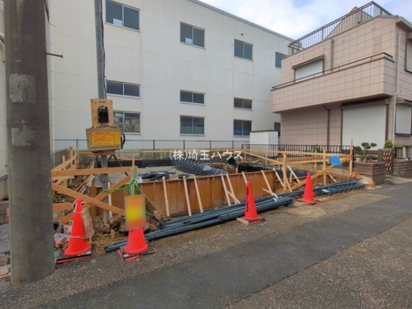 草加市八幡町　新築戸建て　全１棟