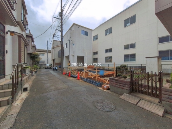 草加市八幡町　新築戸建て　全１棟