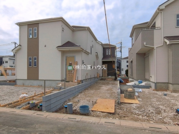 草加市谷塚仲町　新築戸建て　全６棟