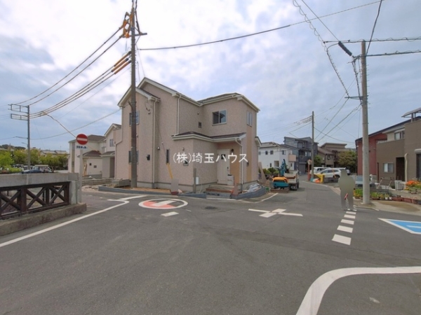 草加市谷塚仲町　新築戸建て　全６棟