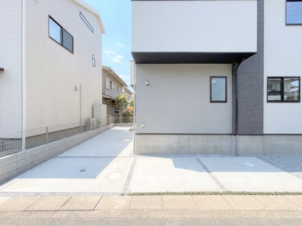 越谷市千間台西30期　新築戸建て　全1棟