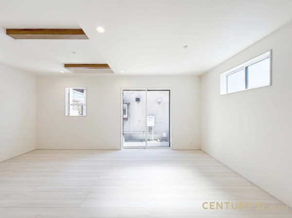 春日部市粕壁東5丁目　新築戸建て　全1棟