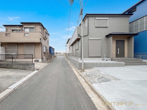 越谷市新川町1丁目　新築戸建て　全１棟