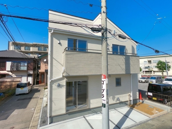 春日部市中央　新築戸建て　全2棟