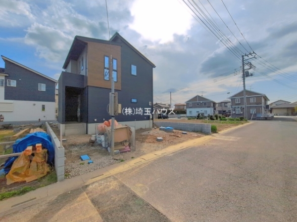 久喜市葛梅1丁目　新築戸建て　全3棟