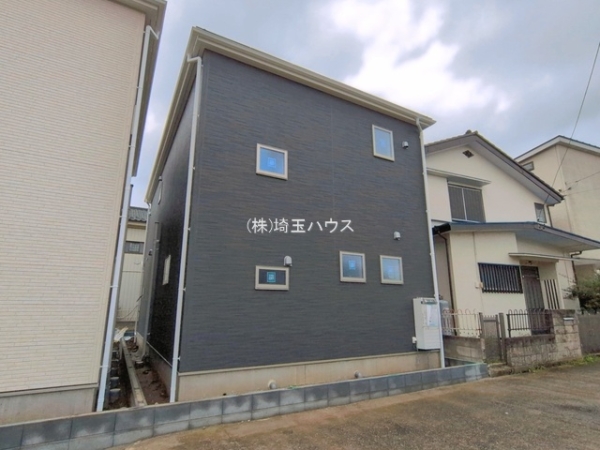 三郷市早稲田第10　新築戸建て　全2棟