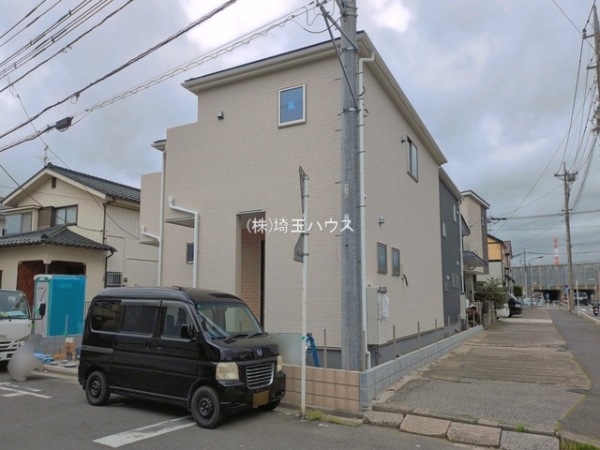 三郷市早稲田第10　新築戸建て　全2棟