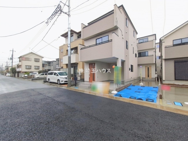 見沼区東大宮6丁目68　新築戸建て　全3棟