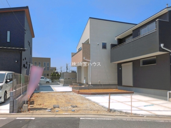 八潮市伊草第2　新築戸建て　全2棟
