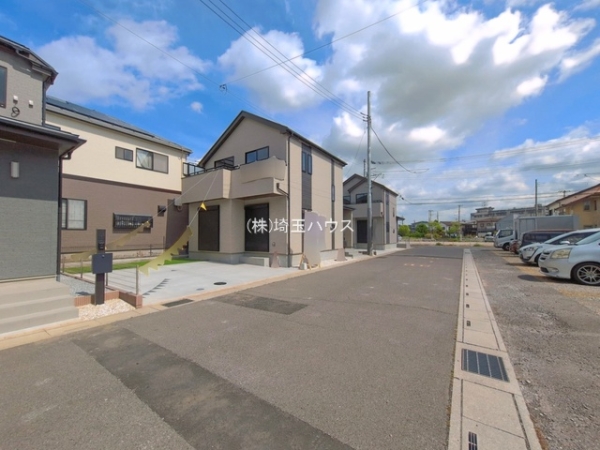 草加市清門三丁目66番　新築戸建て　全3棟
