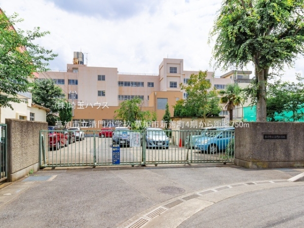 草加市新善町4期　新築戸建て　全1棟(草加市立清門小学校)