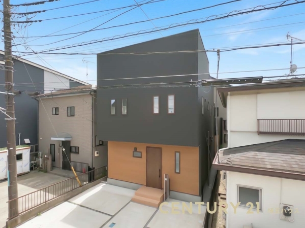 吉川市新栄1丁目 一戸建て