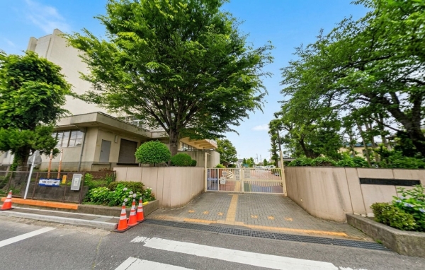 ドメイン越谷ツインヒルズ(越谷市立大沢北小学校)