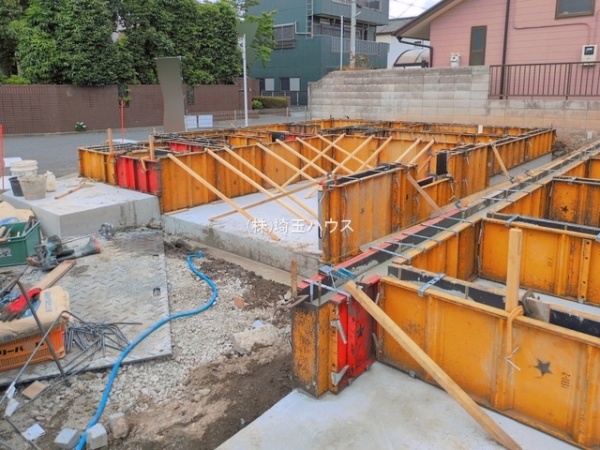 川口市元郷6丁目9番　新築戸建て　全2棟
