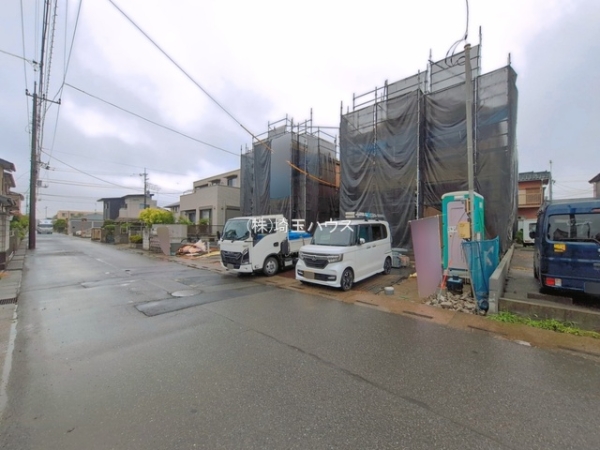 春日部市本田町1丁目74番　新築戸建て　全3棟