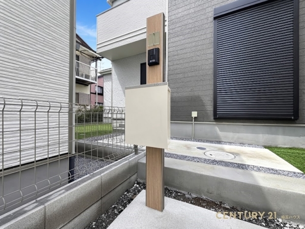 春日部市本田町1丁目74番　新築戸建て　全3棟