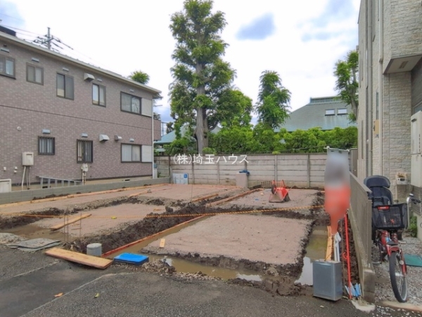 さいたま市南区辻5丁目1319番　新築戸建て　全2棟