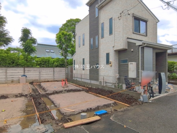 さいたま市南区辻5丁目1319番　新築戸建て　全2棟