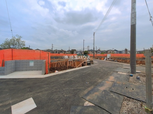 草加市新里町7期　新築戸建て　全5棟