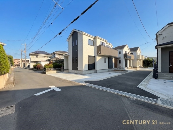 蓮田市黒浜2343番　新築戸建て　全5棟