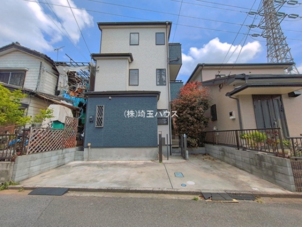 草加市新里町の中古一戸建て