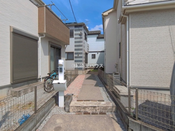 草加市谷塚仲町の中古一戸建て