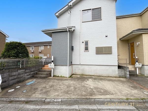 三郷市早稲田8丁目　中古戸建