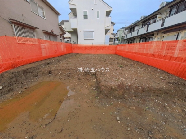 吉川市吉川2丁目　新築戸建て　全１棟