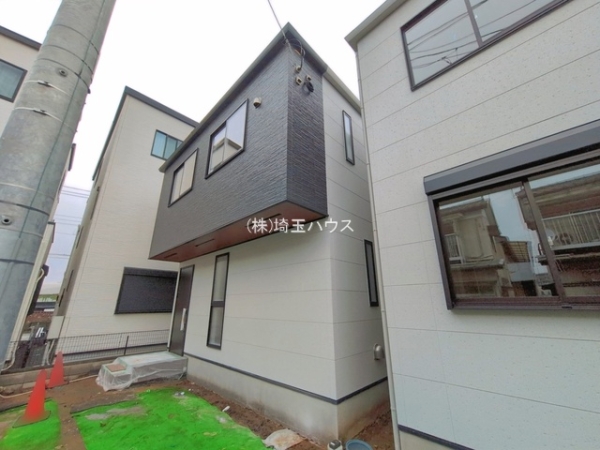 川口市柳根町　新築戸建て　全2棟