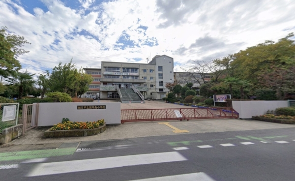 越谷北パーク・ホームズ(越谷市立桜井南小学校)