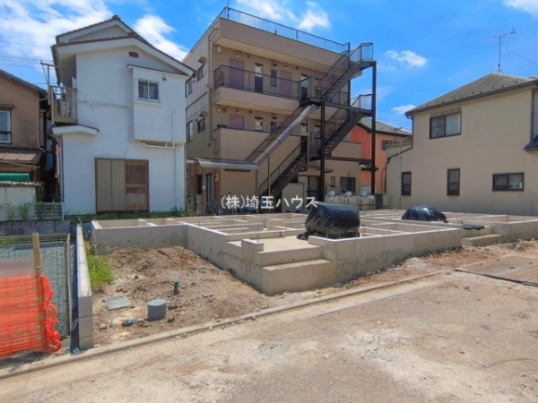 川口市青木3丁目91番　新築戸建て　全4棟