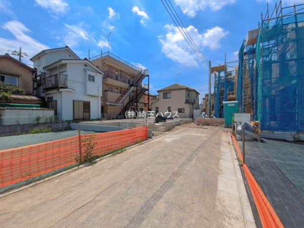 川口市青木3丁目91番　新築戸建て　全4棟
