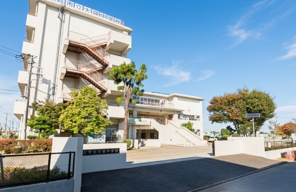 越谷市大字大林の中古一戸建て(越谷市立大袋中学校)