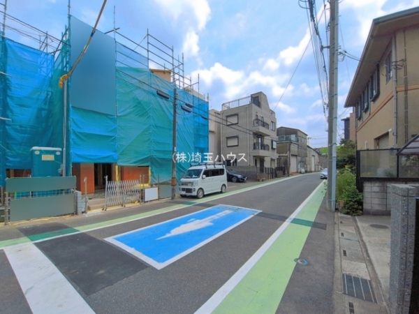 川口市元郷324　新築戸建て　全2棟