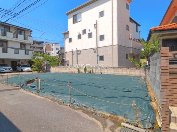 さいたま市南区太田窪526　新築戸建て