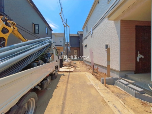 春日部市一ノ割1丁目497番　新築戸建て　全8棟