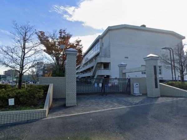 ライネスハイム東浦和(さいたま市立尾間木中学校)