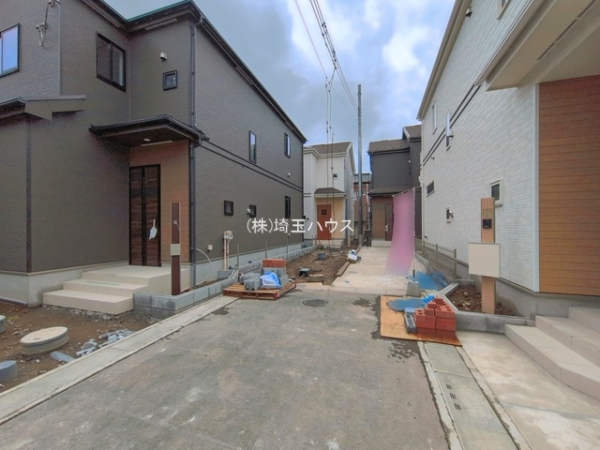 春日部市一ノ割1丁目497番　新築戸建て　全8棟
