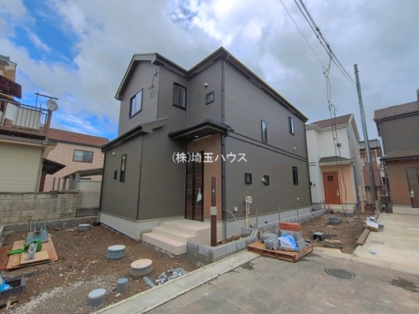 春日部市一ノ割1丁目497番　新築戸建て　全8棟