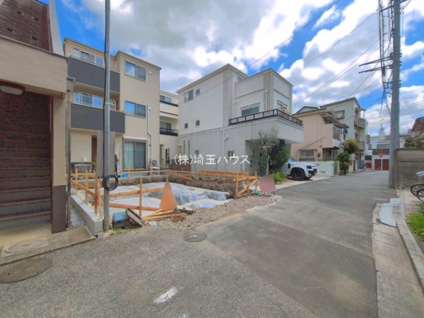 川口市幸町111　新築戸建て　全1棟