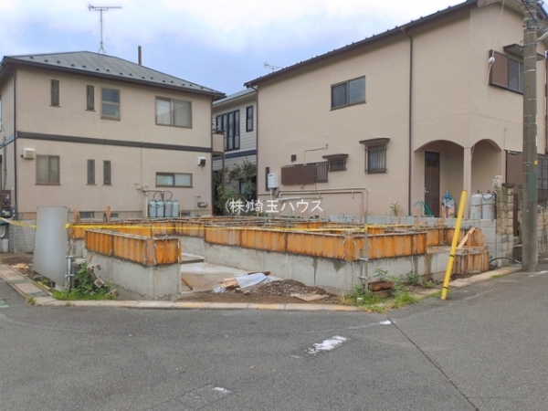川口市北原台104　新築戸建て　全2棟